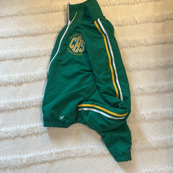 Varsity Spirit Women’s cheerleading jacket paragraph green with gold letters - Picture 12 of 16